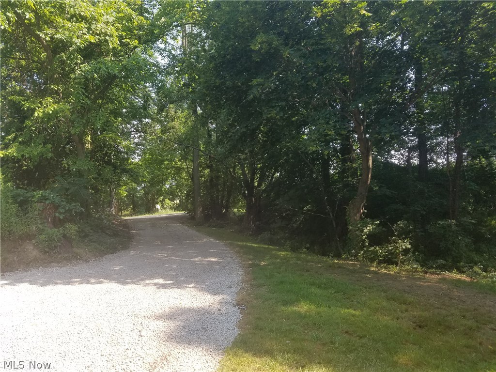2344 Blake Road Wadsworth, OH 44281 - Photo 6 of 32