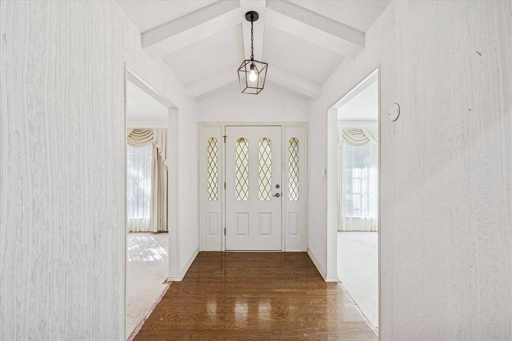 805 Newport Road Fort Worth, TX 76120 - Photo 4 of 27 a view of entryway with window