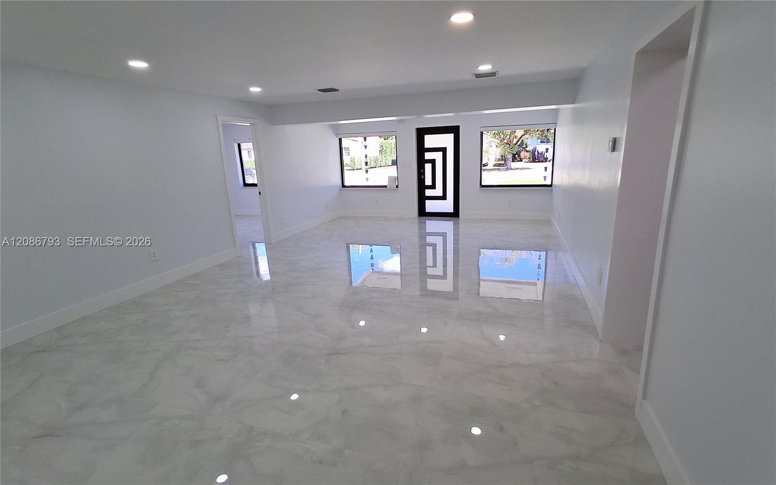 216 Shadow Way Miami Springs, FL 33166 - Photo 20 of 57 Gallery Image 20