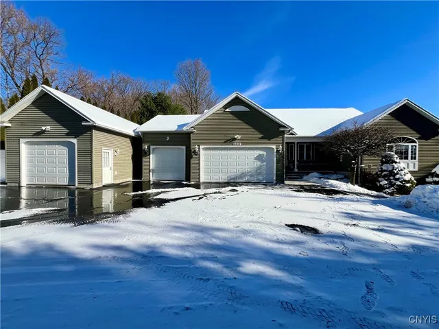 $699,900 | 6652 East Sorrell Hill Road, Van Buren, NY 13164