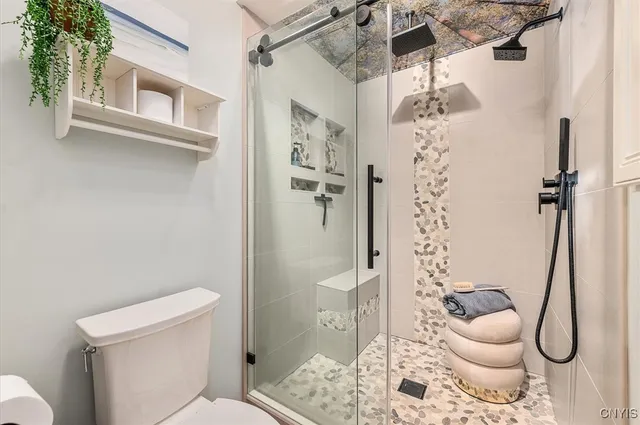 $699,900 | 6652 East Sorrell Hill Road, Van Buren, NY 13164