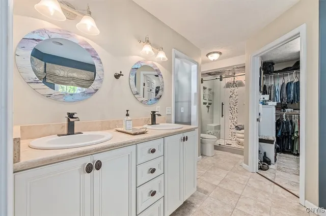 $699,900 | 6652 East Sorrell Hill Road, Van Buren, NY 13164