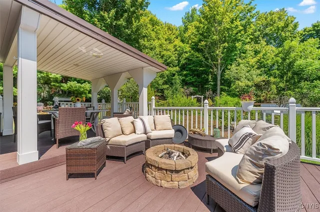 $699,900 | 6652 East Sorrell Hill Road, Van Buren, NY 13164