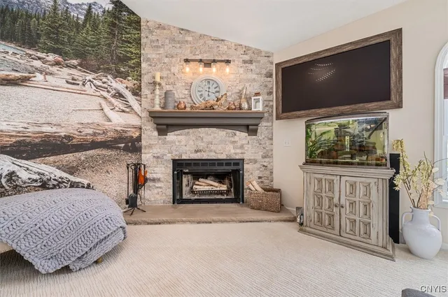 $699,900 | 6652 East Sorrell Hill Road, Van Buren, NY 13164