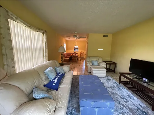 $1,800 | 96 Spring Lake Drive, Unit 101, Vero Beach, FL 32962