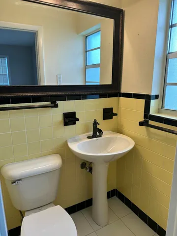 $2,400 | 1092 Florence Road, Lantana, FL 33462