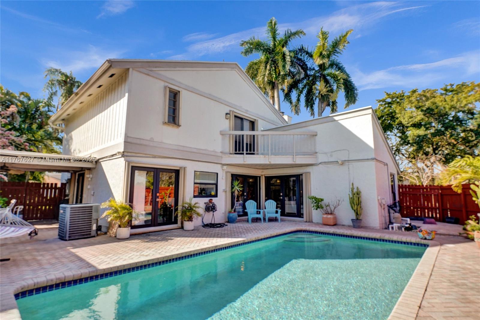 89 Juniper Road Hollywood, FL 33021 - Photo 3 of 37