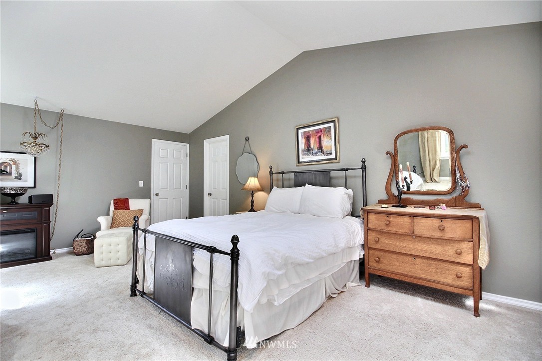 2232 186th Place Southeast Bothell, WA 98012 - Photo 14 of 22 Gallery Image 14