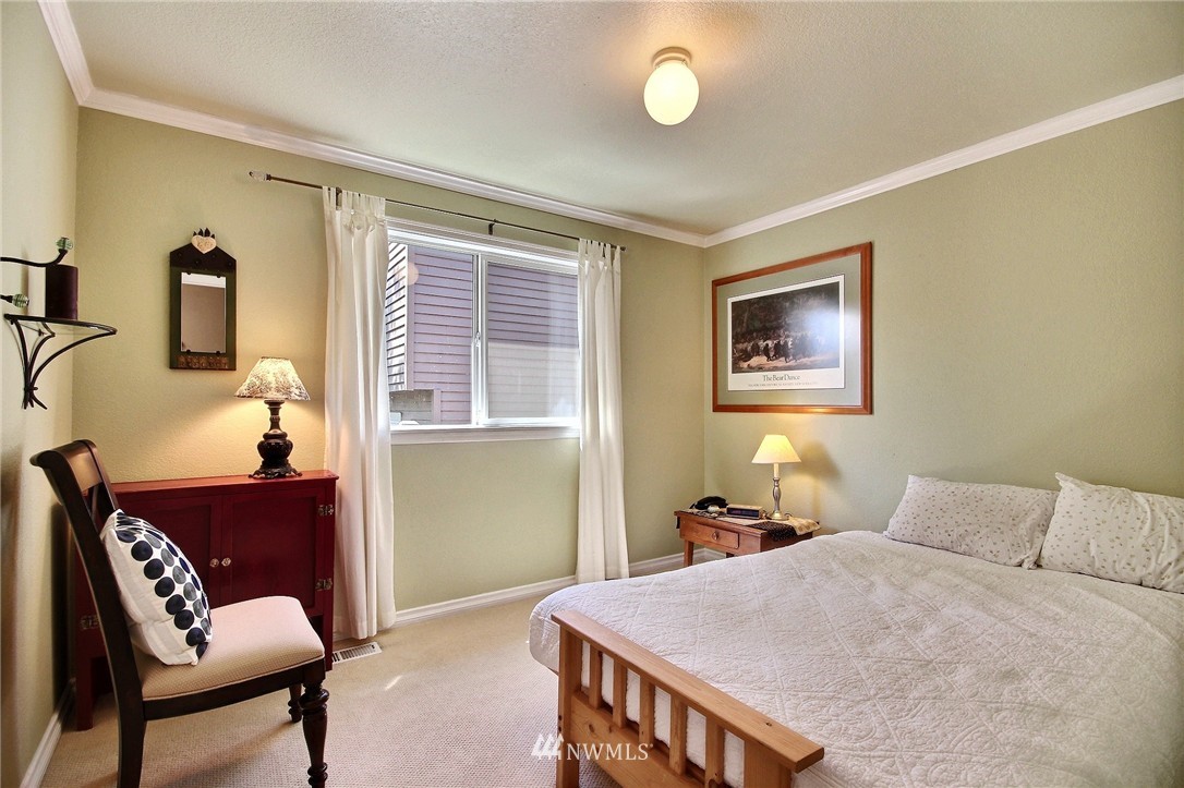 2232 186th Place Southeast Bothell, WA 98012 - Photo 17 of 22 Gallery Image 17