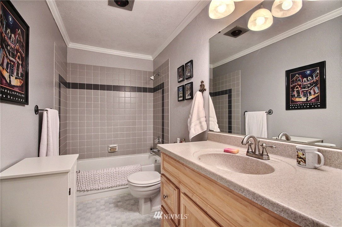 2232 186th Place Southeast Bothell, WA 98012 - Photo 19 of 22 Gallery Image 19
