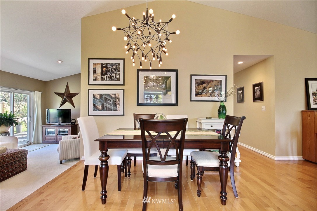 2232 186th Place Southeast Bothell, WA 98012 - Photo 5 of 22 Gallery Image 5