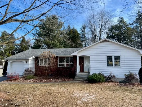 $240,000 | 22 Maiden Lane, Peru, NY 12972