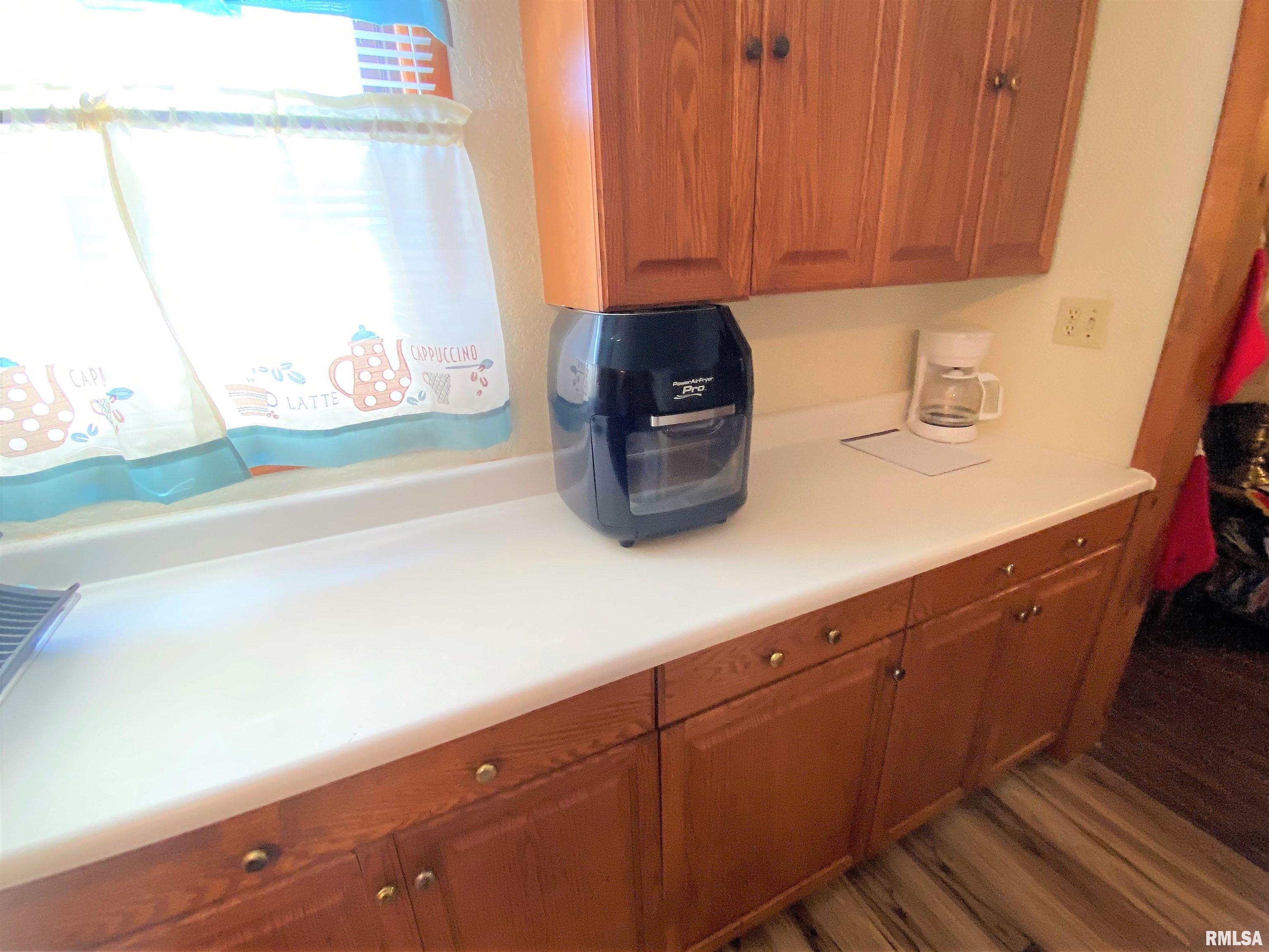 930 South State Street Flora, IL 62839 - Photo 11 of 42 Gallery Image 11