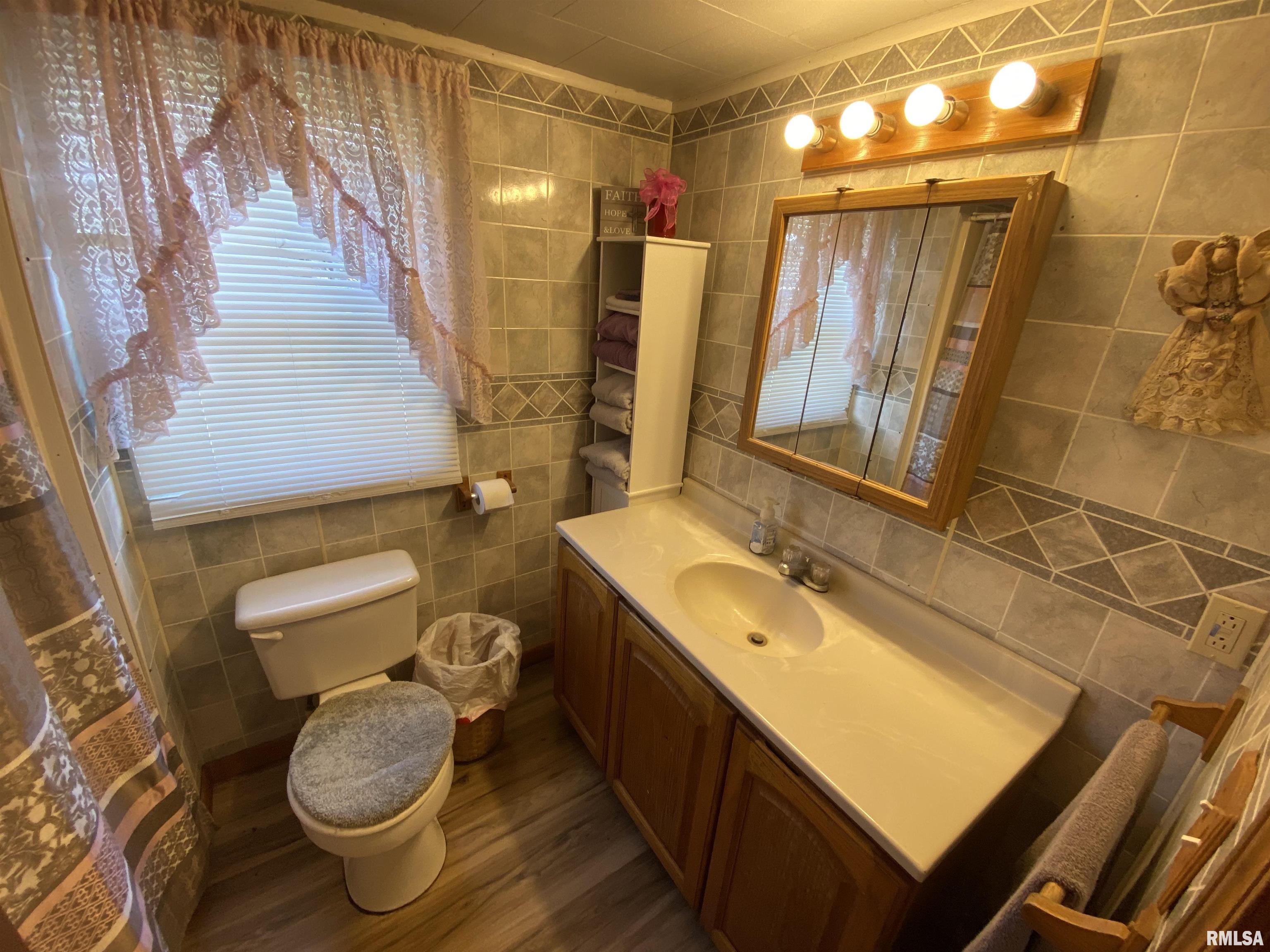 930 South State Street Flora, IL 62839 - Photo 25 of 42 Gallery Image 25