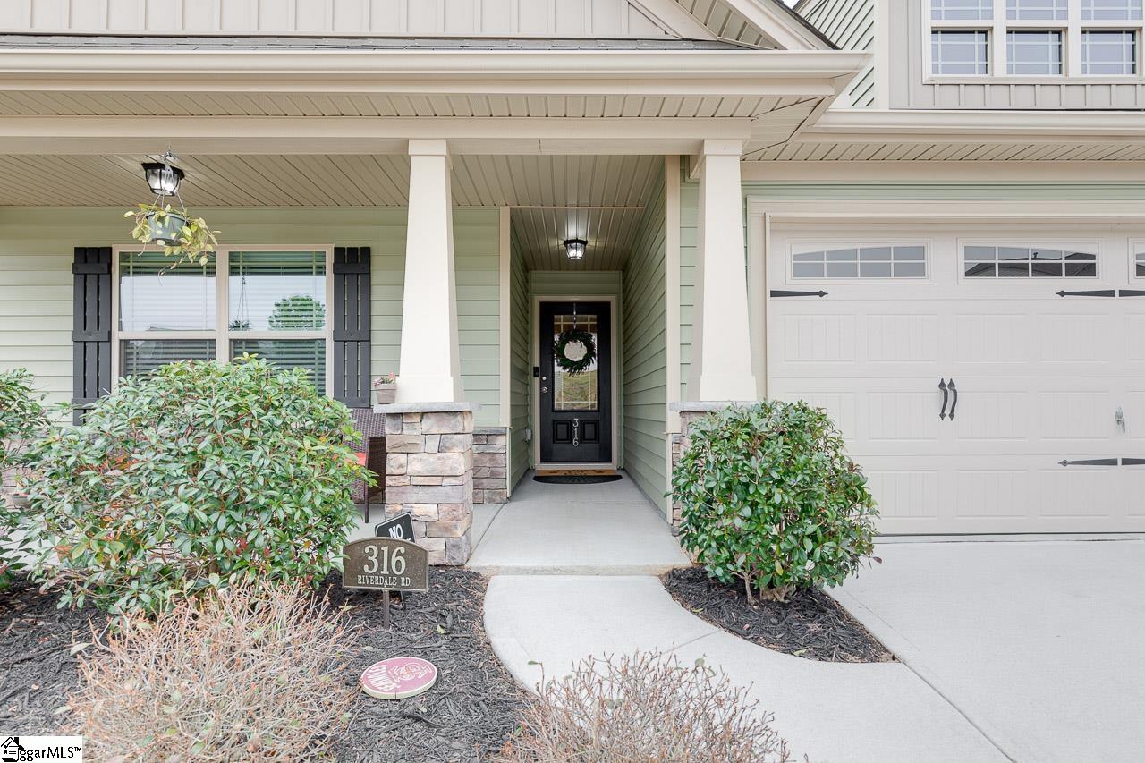 316 Riverdale Road Simpsonville, SC 29680 - Photo 4 of 33 Gallery Image 4