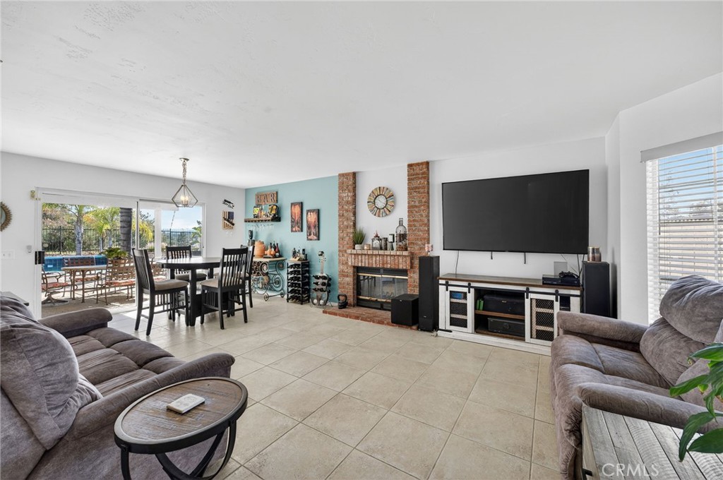 42928 Agena Street Temecula, CA 92592 - Photo 13 of 70 Living and dining room