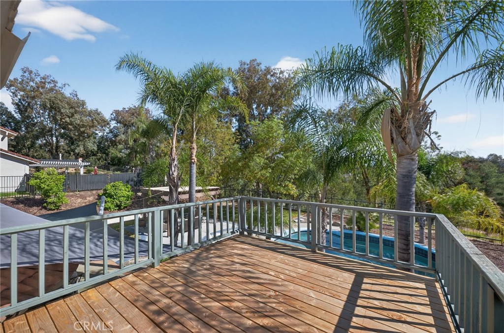 42928 Agena Street Temecula, CA 92592 - Photo 46 of 70 Balcony views