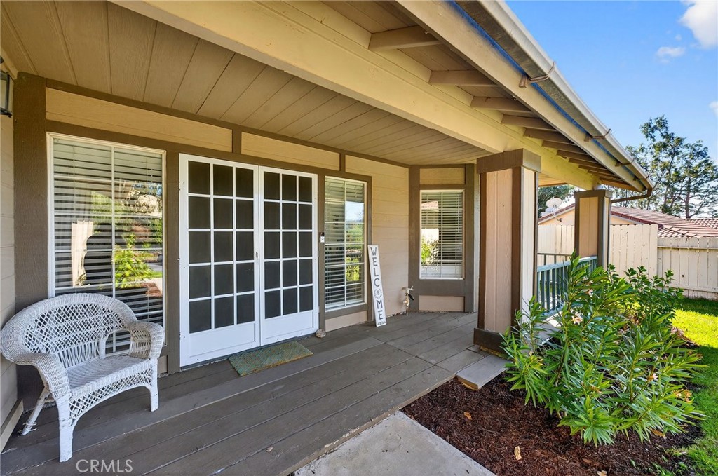42928 Agena Street Temecula, CA 92592 - Photo 8 of 70 Front porch