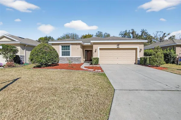 $374,900 | 2819 Holly Bluff Court, Plant City, FL 33566