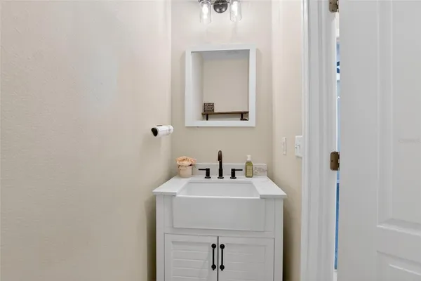 $374,900 | 2819 Holly Bluff Court, Plant City, FL 33566