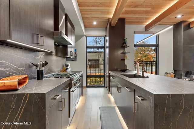 $2,275,000 | 804 East Lakeside Avenue, Coeur D'Alene, ID 83814