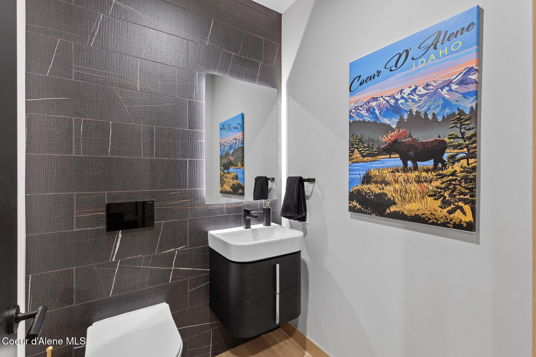 804 East Lakeside Avenue Coeur D'Alene, ID 83814 - Photo 19 of 55 804ELakesideAve-18