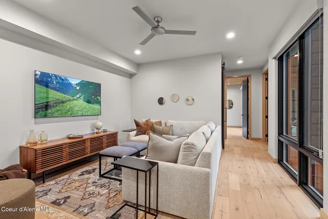 $2,275,000 | 804 East Lakeside Avenue, Coeur D'Alene, ID 83814