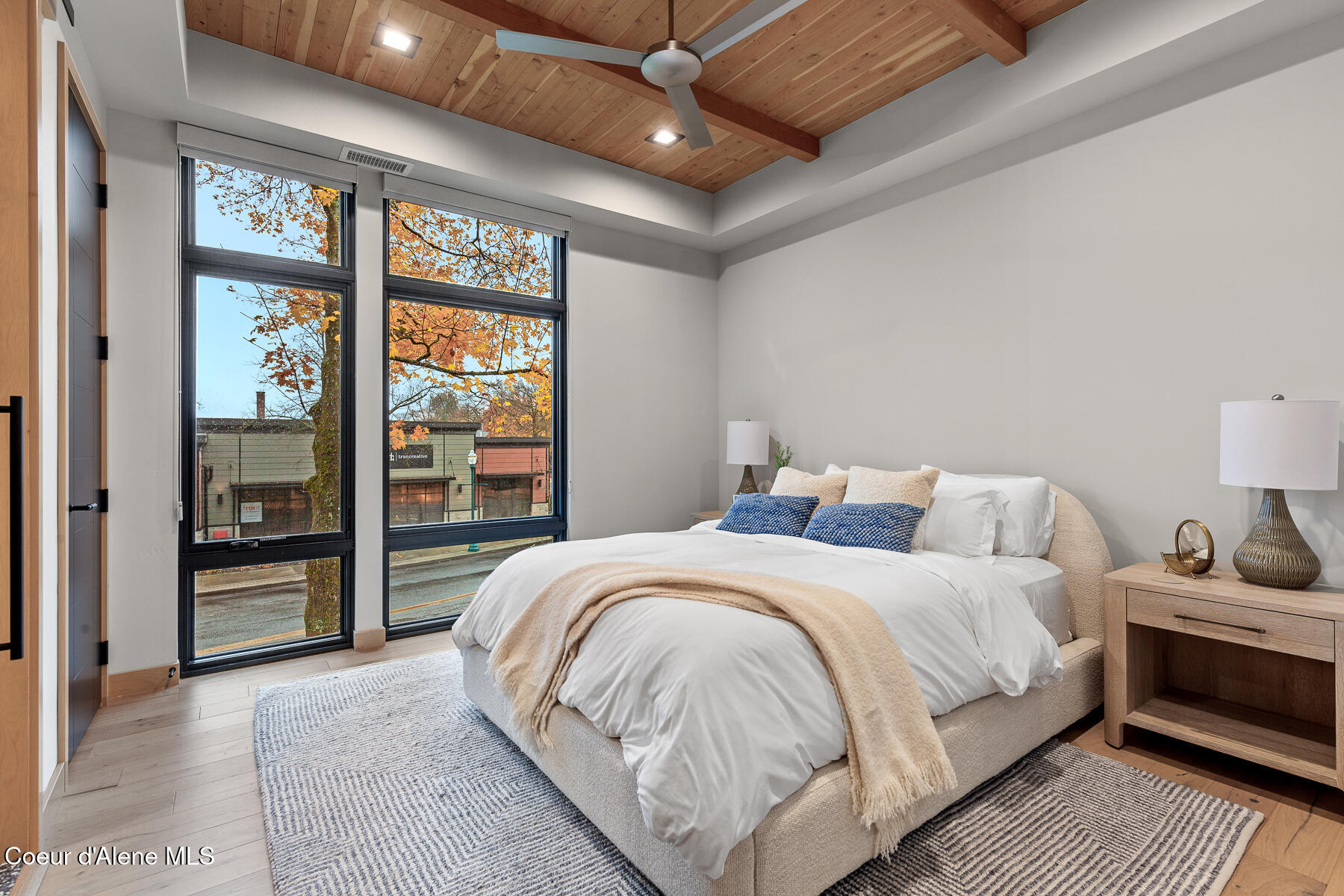 804 East Lakeside Avenue Coeur D'Alene, ID 83814 - Photo 29 of 55 804ELakesideAve-27