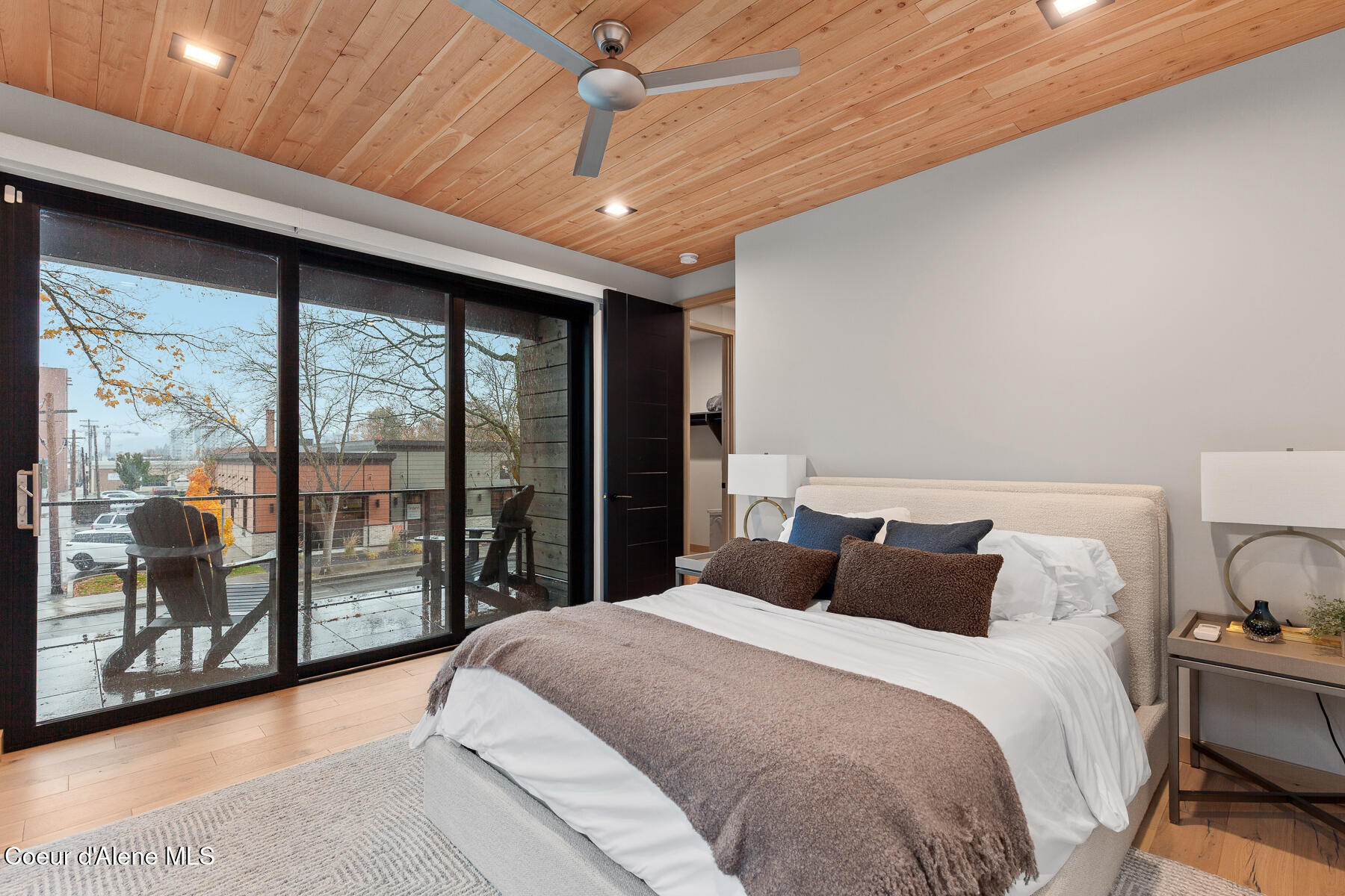 804 East Lakeside Avenue Coeur D'Alene, ID 83814 - Photo 34 of 55 804ELakesideAve-32