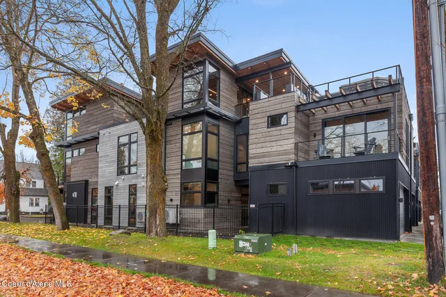 $2,275,000 | 804 East Lakeside Avenue, Coeur D'Alene, ID 83814