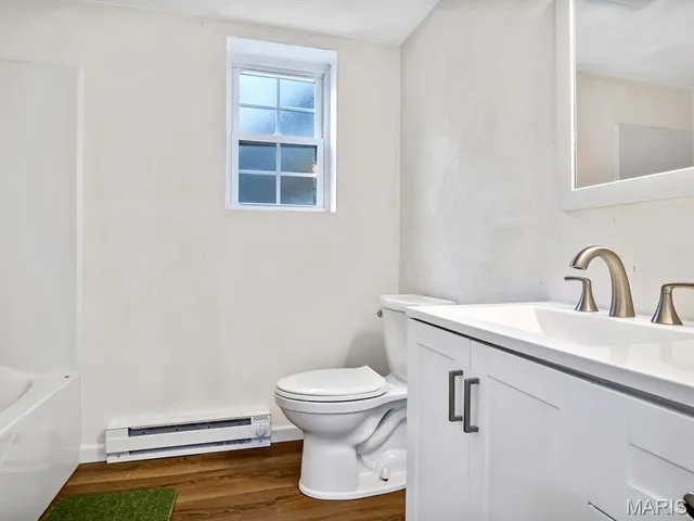 $300,000 | 833 Illinois Avenue, Red Bud, IL 62278