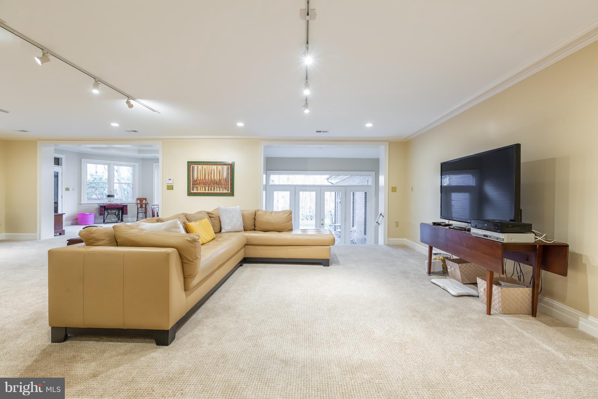 1207 Windrock Drive McLean, VA 22102 - Photo 35 of 44