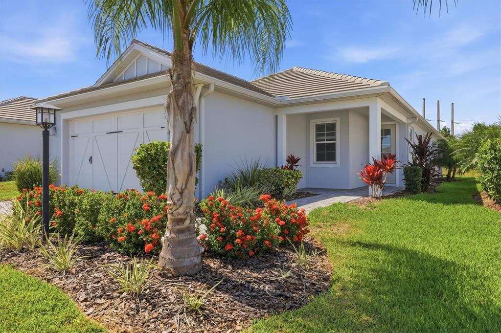 8113 Sternway Road Sarasota, FL 34240 - Photo 2 of 85