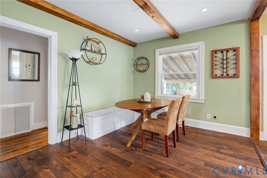 2519 Maplewood Road Henrico, VA 23228 - Photo 10 of 41 a dining room with furniture and window