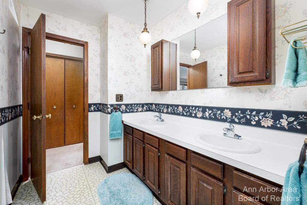 8060 Moon Road Saline, MI 48176 - Photo 13 of 38 Photo 13