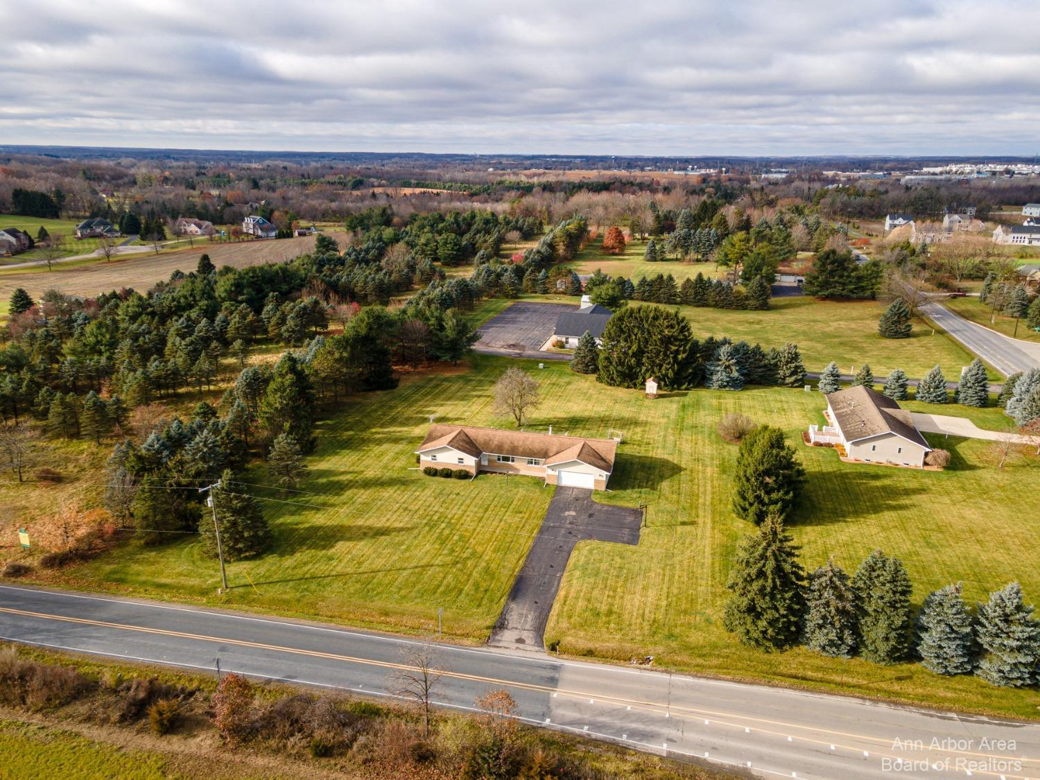 8060 Moon Road Saline, MI 48176 - Photo 33 of 38 Photo 33