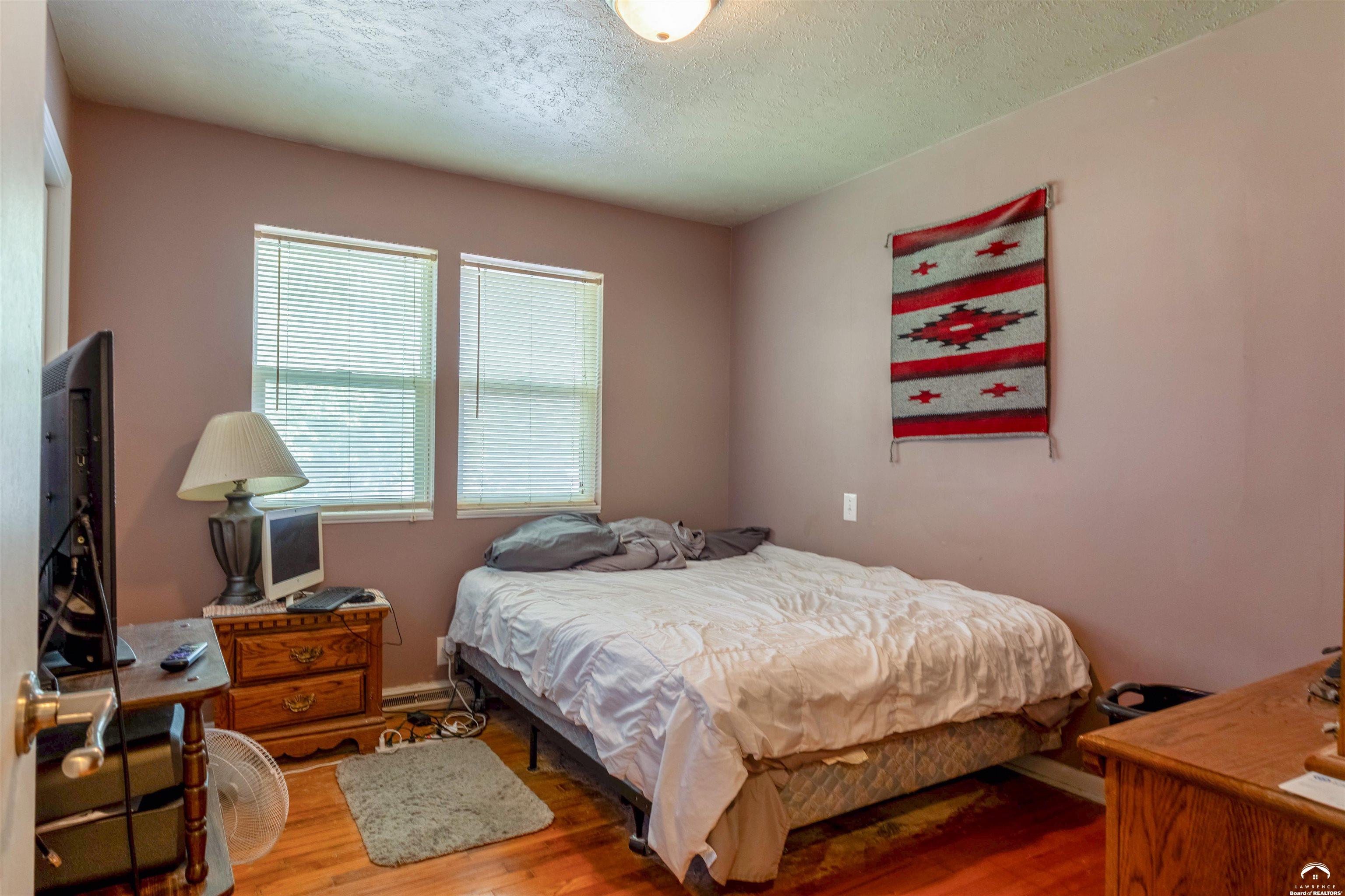 693 East 1450th Road Lawrence, KS 66046 - Photo 11 of 18