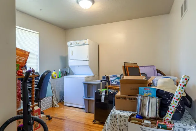 $249,900 | 693 East 1450th Road, Lawrence, KS 66046