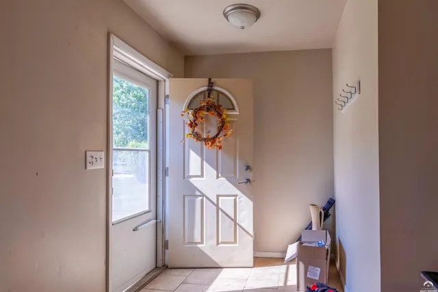 $249,900 | 693 East 1450th Road, Lawrence, KS 66046