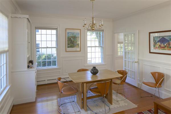 45 Grenville Road Watertown, MA 02472 - Photo 4 of 10
