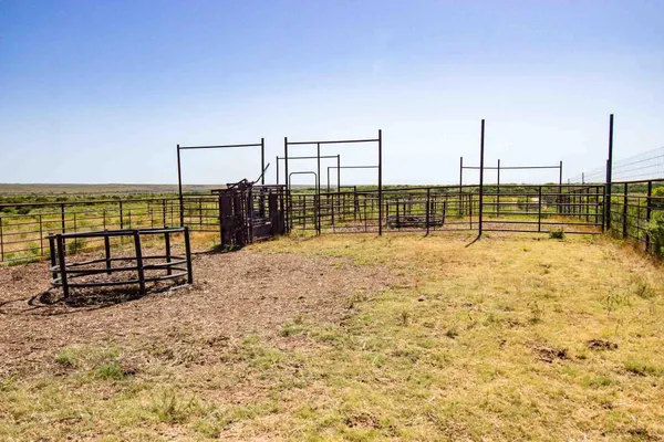 $2,652,510 | Crush Ranch, Clarendon, TX 79226