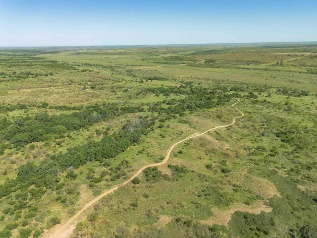 $2,652,510 | Crush Ranch, Clarendon, TX 79226