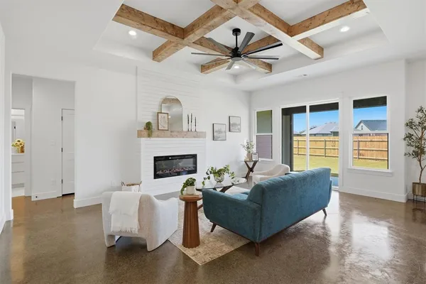 $369,000 | 948 Huckleberry Lane, Tolar, TX 76476