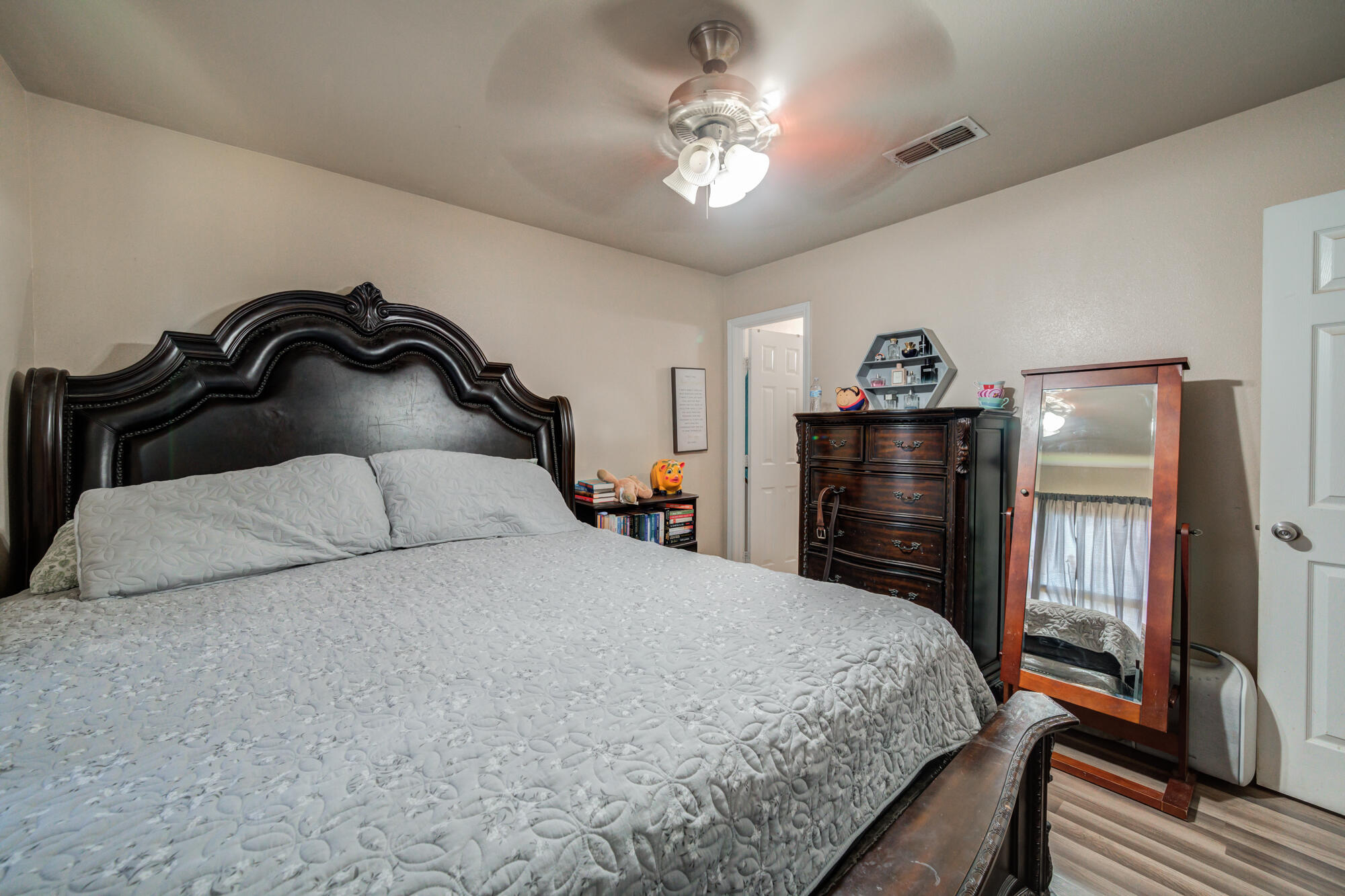 305 76th Street Lubbock, TX 79404 - Photo 14 of 18 305-76th-St_Lubbock-TX_12