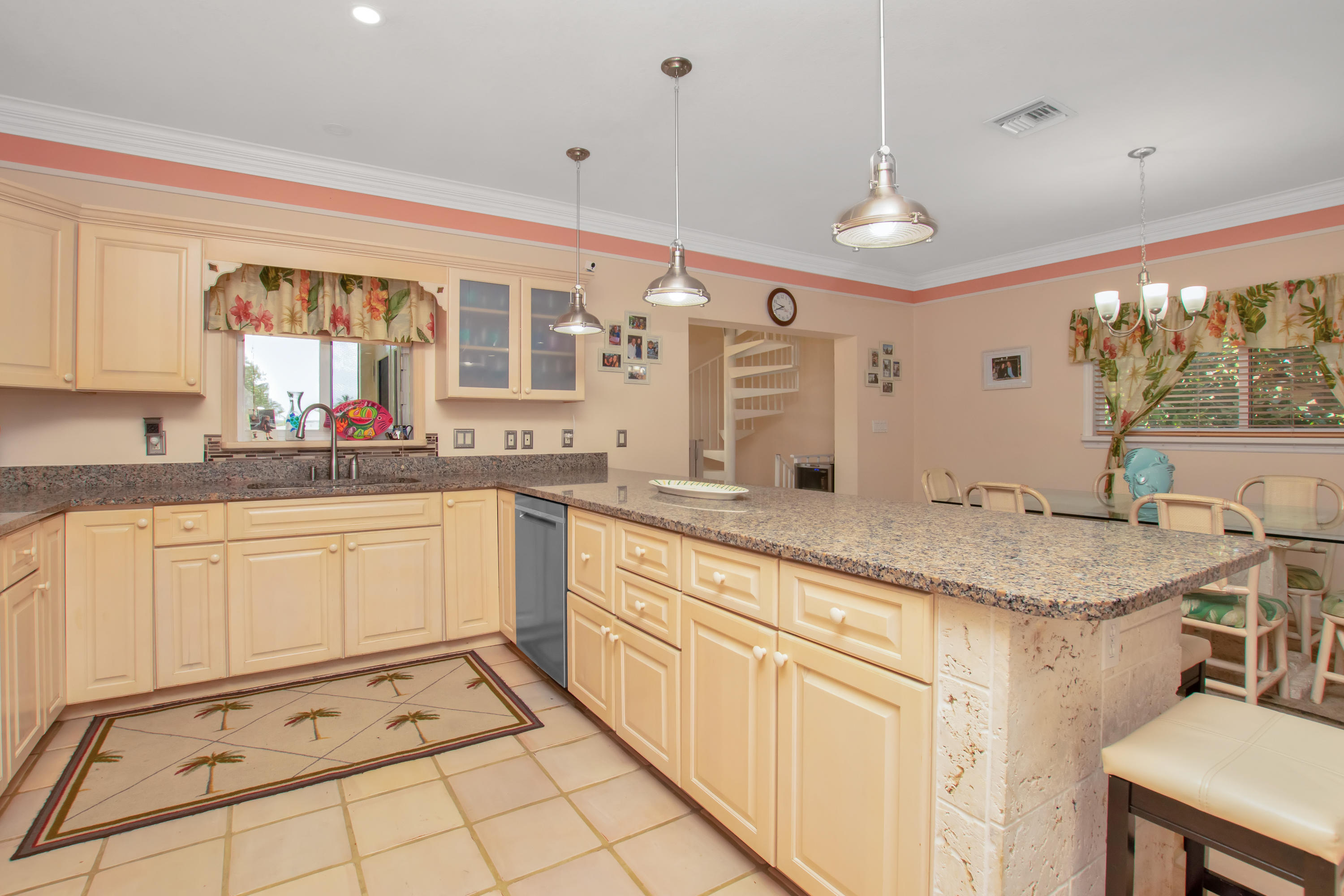 1214 Mockingbird Road Key Largo, FL 33037 - Photo 28 of 68 virtual-tour-306931-24