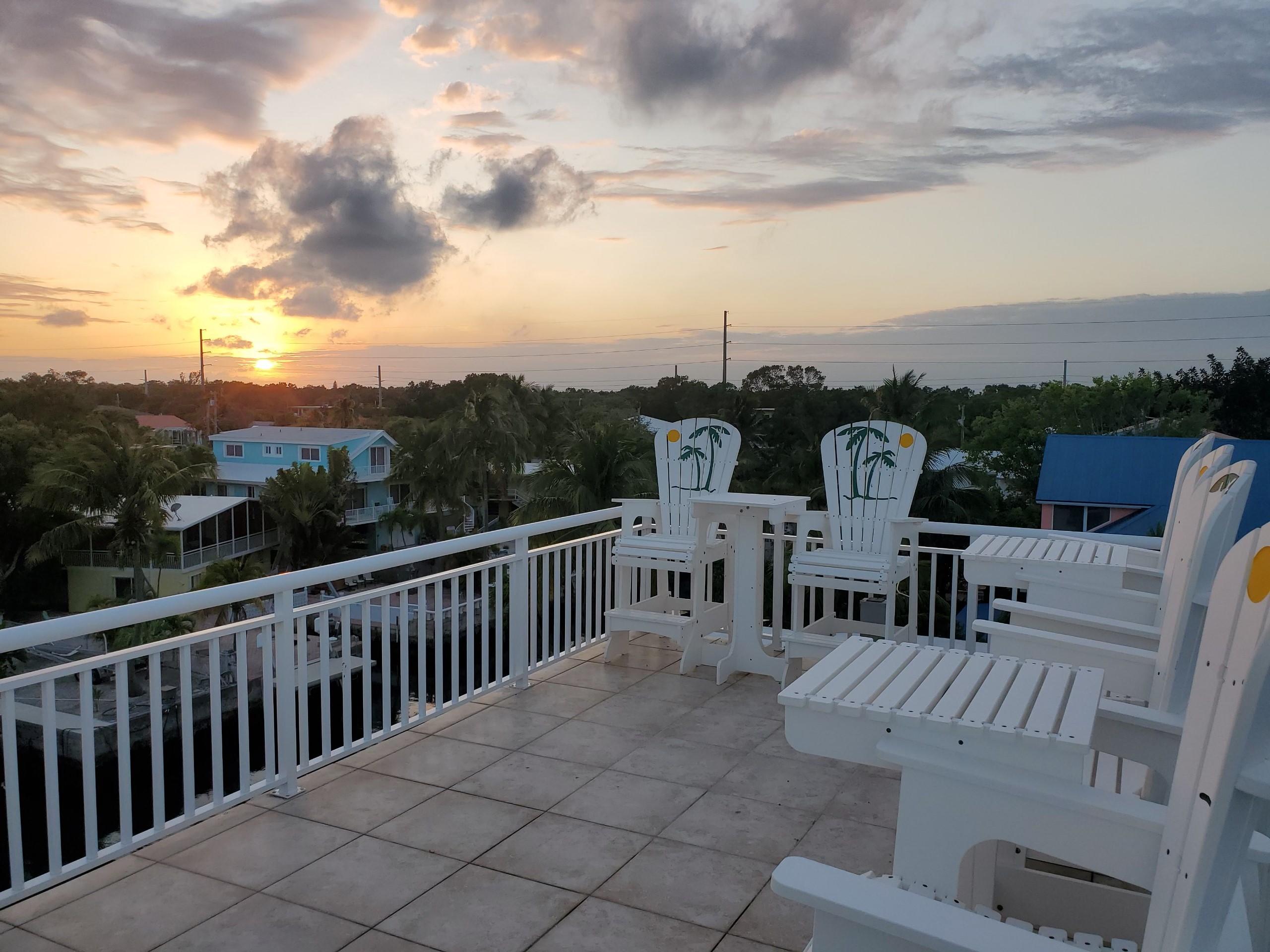 1214 Mockingbird Road Key Largo, FL 33037 - Photo 4 of 68 Good morning -Roof top