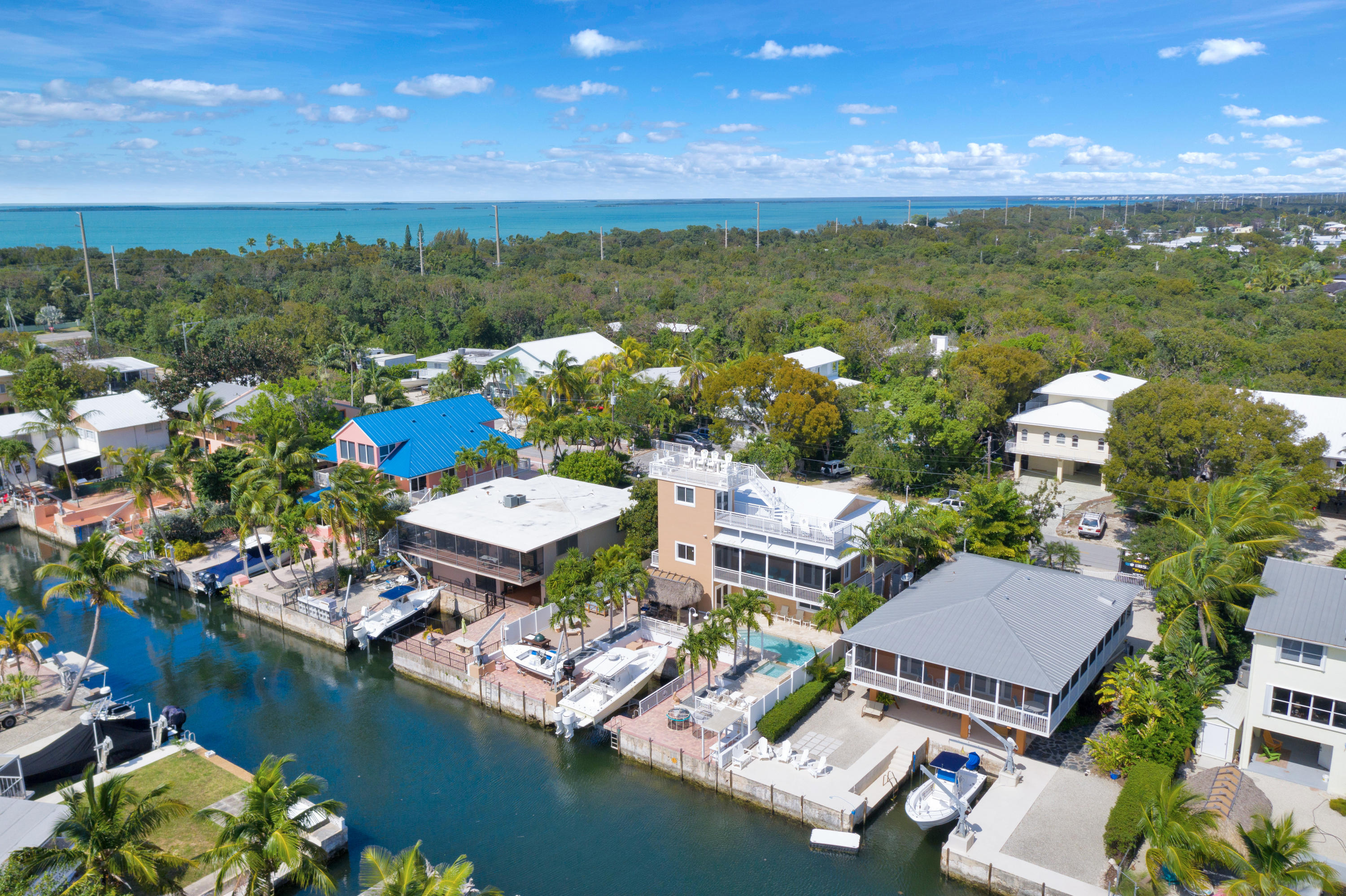 1214 Mockingbird Road Key Largo, FL 33037 - Photo 10 of 68 virtual-tour-306931-05