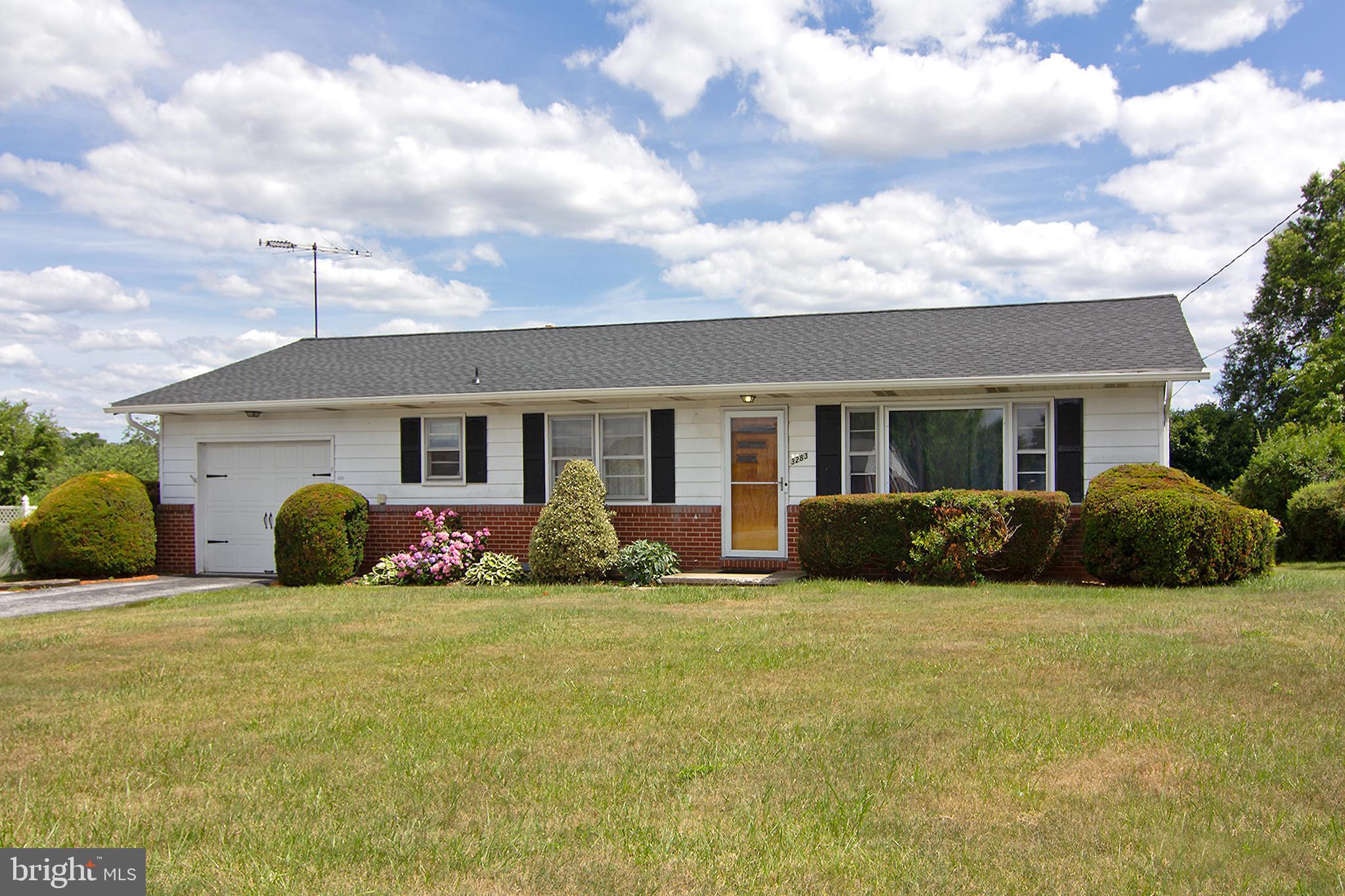 3283 Charmil Drive Manchester, MD 21102 - Photo 1 of 28 Front View