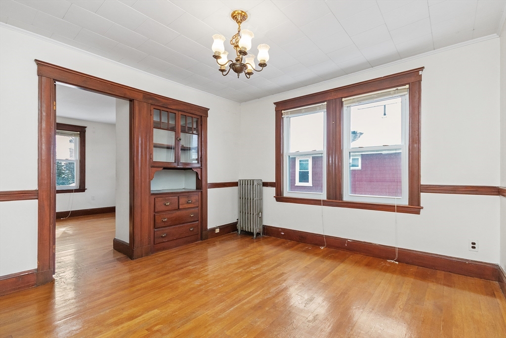 29-31 Bay State Road Quincy, MA 02171 - Photo 5 of 40 Gallery Image 5