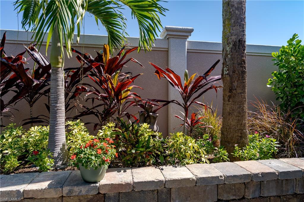 13627 Snook Circle Naples, FL 34114 - Photo 8 of 32